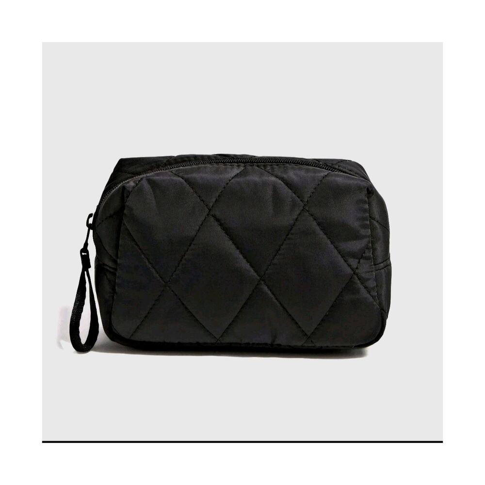 Vera Bradley Black Quilted Cosmetic Bag Travel Makeup Zip Pouch Organizer NWOT